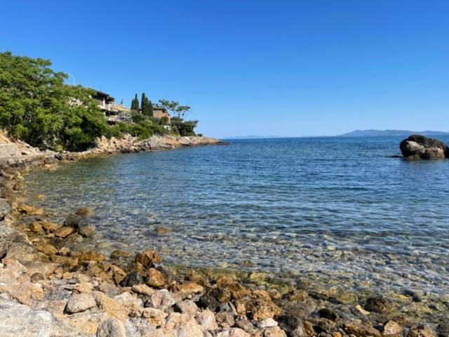 Appartamento "Casa Girasole" Con Accesso Diretto Alla Spiaggia Порто-Санто-Стефано Екстер'єр фото